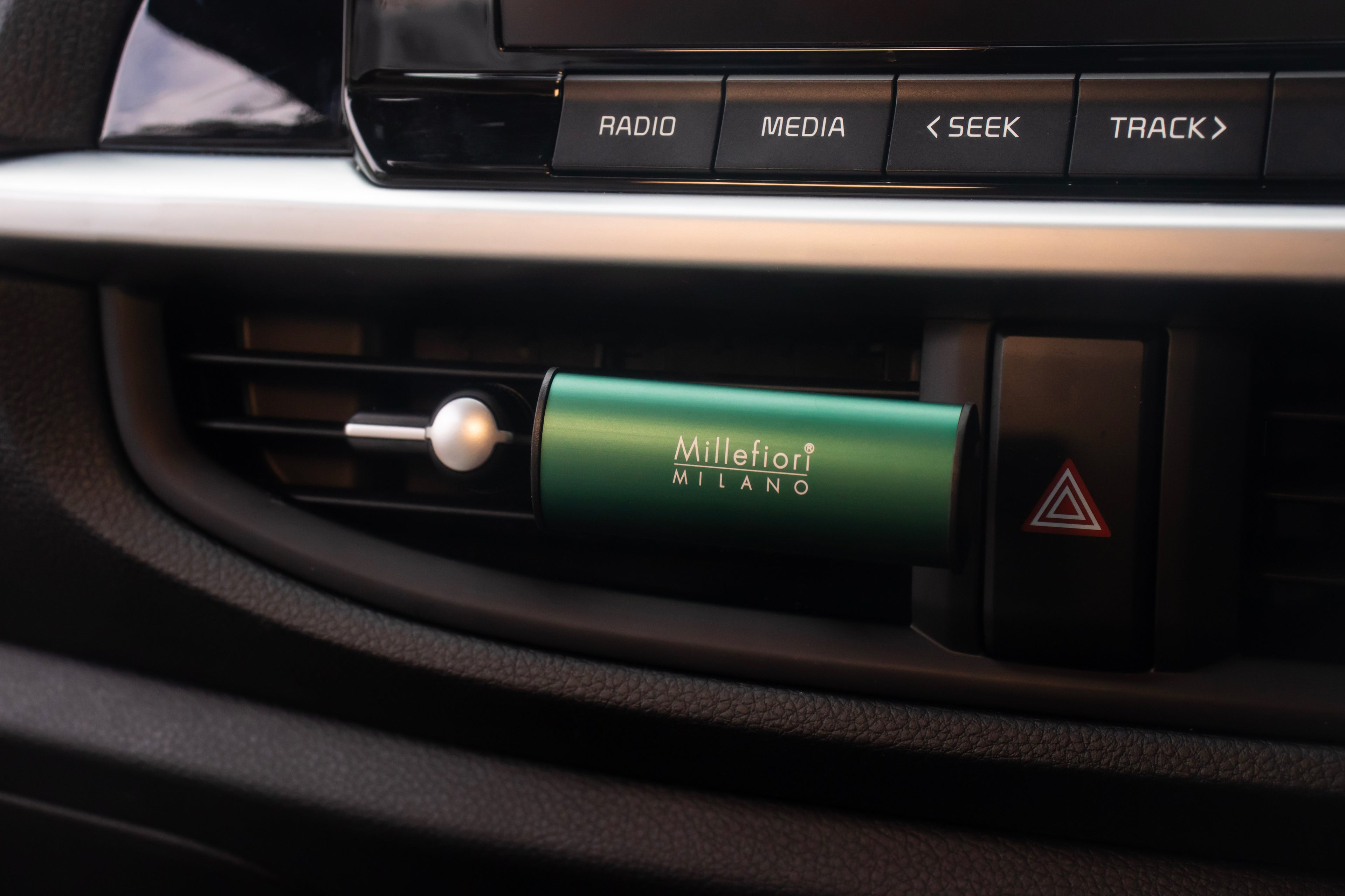 Car Air Freshener - White Musk - Classic Green