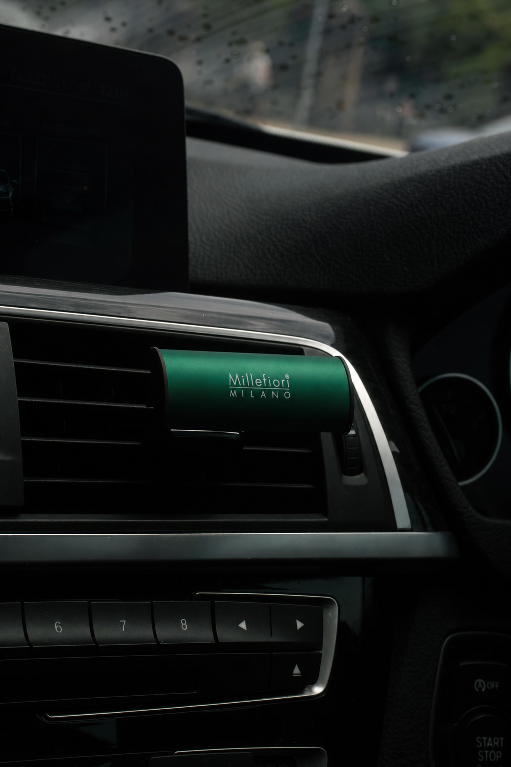 Car Air Freshener - White Musk - Classic Green